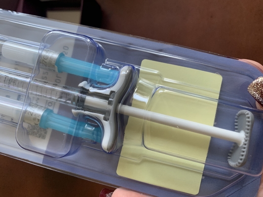Os bordos remodelam o enchimento cutâneo ácido hialurónico de Juvederm com Lido Ultra4 2X1ml