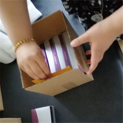 os enchimentos ácidos hialurónicos ligados cruz do enchimento 2x1ml cutâneo sorriem linhas