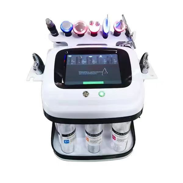 Máquina recarregável de cuidados com a pele 8 em 1 para limpeza profunda e encolhimento dos poros